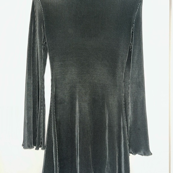 SHEIN Dark Green/Gray stretchy Long Sleeve Dress - Picture 4 of 6